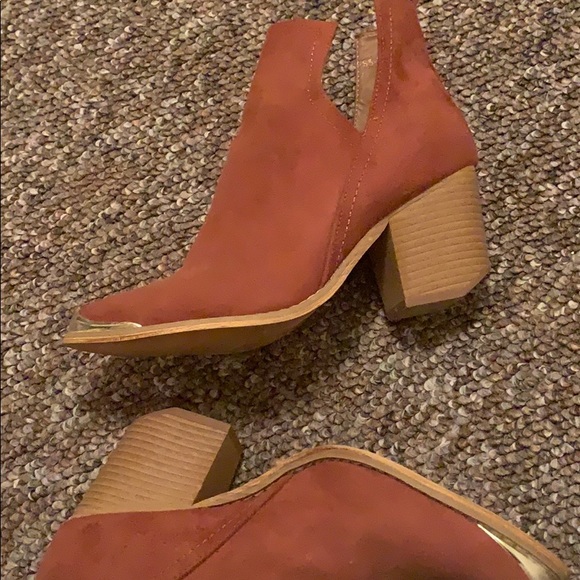 Ankle booties - Picture 4 of 5